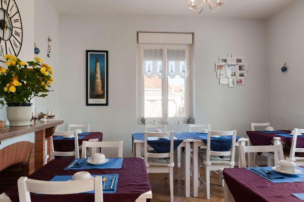 The Originals Access, Hotel Corinna, Руайян Удобства фото